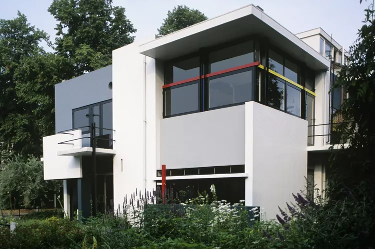 معماری مدرن و گونههای آن: جدول زمانی مدرنیسم قرن بیستم 5 destijl Rietveld Schroder 200421078 001 crop 58b329a23df78cdcd8b4b8e5