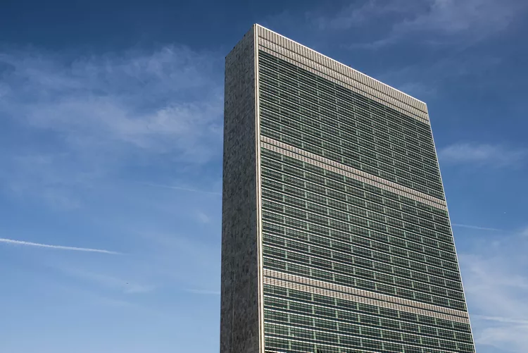 معماری مدرن و گونههای آن: جدول زمانی مدرنیسم قرن بیستم 8 modern international UN 532493098 59473aca3df78c537b754039