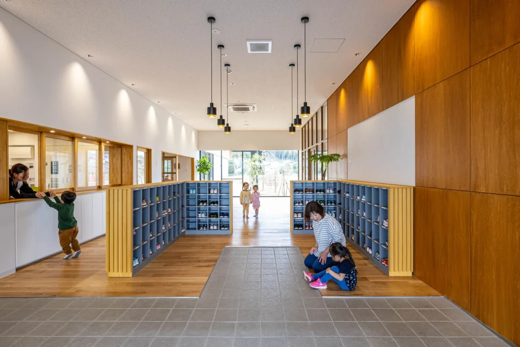 sg kindergarten and nursery hibinosekkei plus youji no shiro plus kids design labo 2