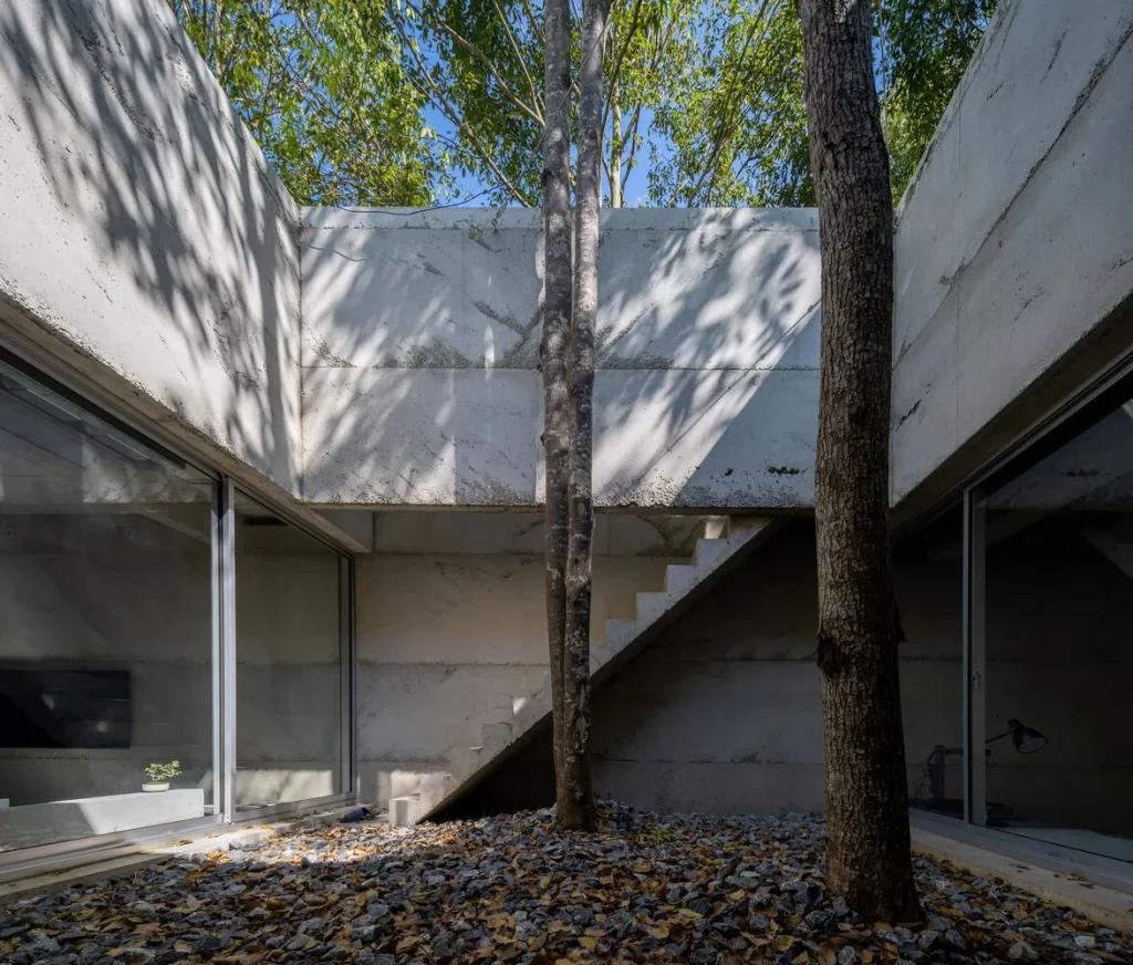 a forma segue o existente 20 casas moldadas para preservar as arvores locais 13 2 result