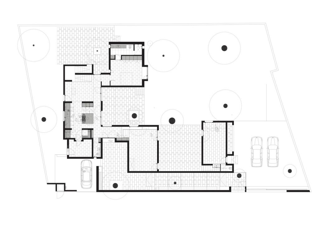 a forma segue o existente 20 casas moldadas para preservar as arvores locais 32